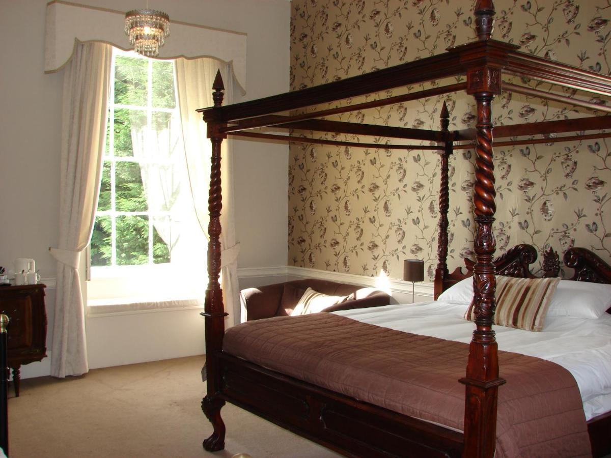 The Clock House Bed & Breakfast Brewood Exterior photo